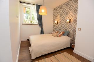 Holiday House Apartments - 7