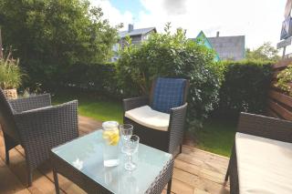 Holiday House Apartments - 2