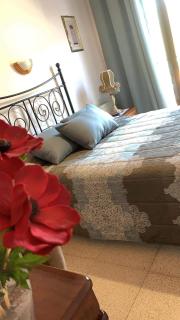 Two Flowers Hotel - 4