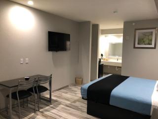 Crystal Inn Downtown - Houston - 1
