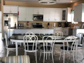 Amy's Beach House - 4