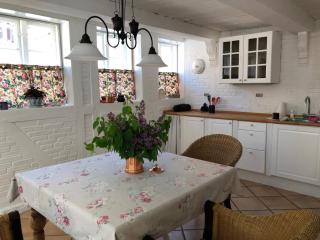 Madam Bundsens Huse - 5