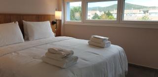 Isalos Suites - Néa Péramos - 9