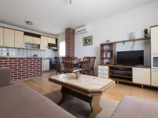 Apartment in Starigrad Paklenica with terrace - Starigrad-Paklenica - 1
