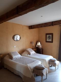 MAS SAINT-JOSEPH - Fontvieille - 2
