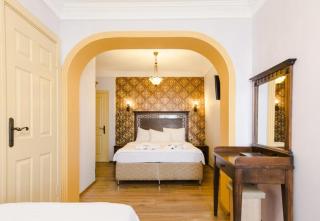 Cheers Vintage Hostel - 3