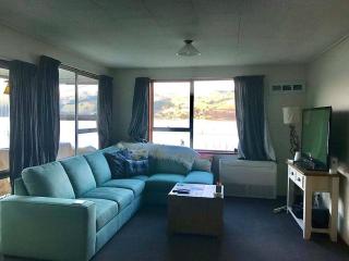 Harbour Side Views - Dunedin - 9