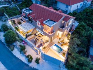 Villa Insula Ventum - Trogir - 0