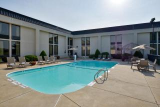 Greenstay Hotel & Suites Central - Springfield - 3