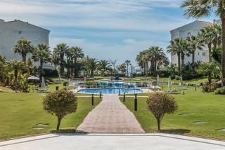 Beach Front apartment in Puerto Banus - Marbella - 2