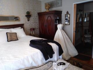 The guest house at the regina house tea room - Moosic - 0