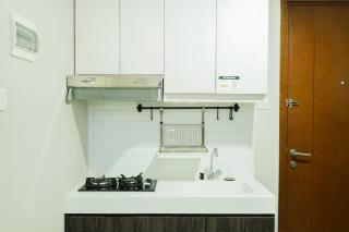 Homey and Comfy 1BR Signature Park Grande Apartment By Travelio - 6