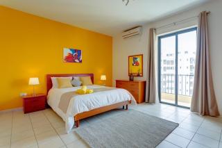 Spacious, Top Location Sliema Apartment - Sliema - 8