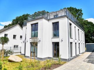 Villa LEVANTE in Binz - Gartenwohnung mit Kamin, Sauna, Terrasse - Binz - 9