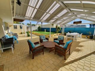 Palm Beach Guest House - Rockingham - 8