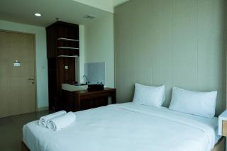 Homey Studio Room Tree Park City BSD Apartment near BSD City By Travelio - 6