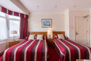 The Queens Hotel - 1