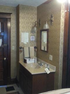 Serendipity Bed and Breakfast - 2