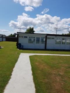 39 - 2 Bed Chalet, Belle Aire, Beach Road, Hemsby, Norfolk, NR29 4HZ - Hemsby - 0