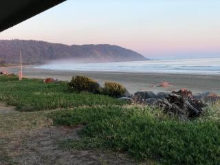 Crescent Beach Motel - 8