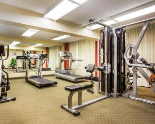 Budgetel Inn & Suites Atlanta - Atlanta - 7