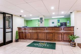 Quality Inn North - Battleboro - 7