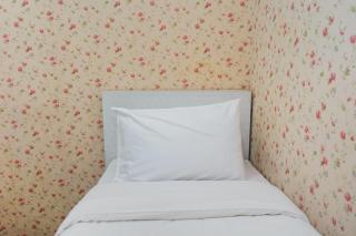 Comfy and Clean 2BR Green Pramuka City Apartment By Travelio - Jacarta - 1