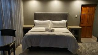 Izimbali Lodge and Restaurant - Ermelo - 4