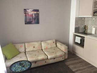 Apartment Button in downtown - 8