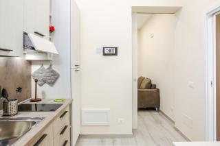 Bari Centrale Railway Station Apartment - Bari - 8