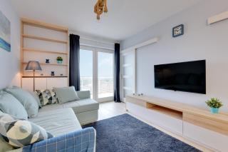 Beautiful Seaside View Apartments - 4 Oceans Premium - 1