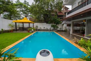 EL Lodge by StayVista - Pool, lawn, and a charming gazebo for your perfect getaway - Lonavala - 9