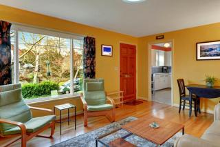 Husky Hideaway - 2 Bed 1 Bath Vacation home in Seattle - Seattle - 1