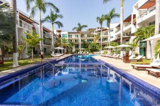 Modern 2 BR Condo Colorful and Creative - At Via 38 Condos A13 - Playa del Carmen - 0