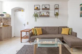 Vintage Duplex Apartment by the Beach / Flea Market District - Tel Aviv - 4