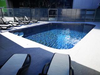 Abbey On Roma Hotel & Apartments - 2