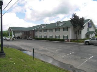 Baymont by Wyndham Mount Vernon Renfro Valley - 3