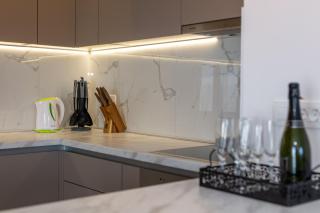Royal View Apartment - 4