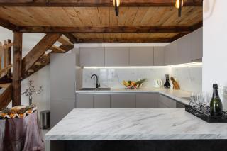 Royal View Apartment - 3