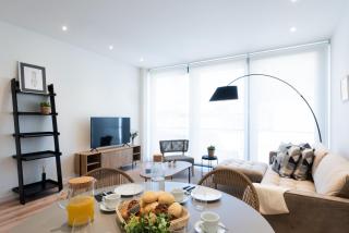 Petit Luxe Tobella Esquerra - Terrassa - 6