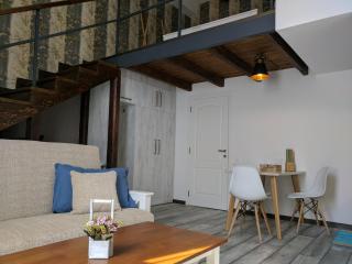 Cozy Studios on Freedom Square - Tbilisi - 6