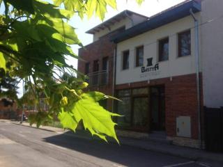 Bástya Apartmanház - 0