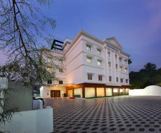 Hotel Sidhartha Chalakudy - Kizhake Chālakudi - 0