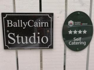 BallyCairn Self Catering Studio - Larne - 8