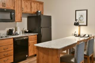 GrandStay Hotel & Suites - Sisters - 3