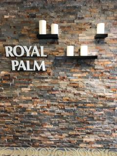 Cedar Stables Inn & Suites - 1