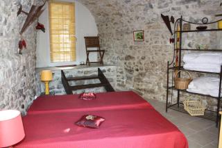 gîte jaune Ardèche L'Avventura - Grospierres - 6