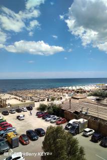 Summerland Studios - Mamaia - 6