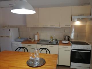 Apartments Bako Komiza - Komiža - 1
