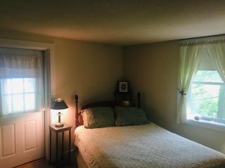 Carriage Barn Inn - Keene - 4